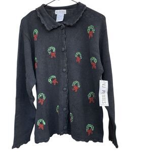 VJ Petite Medium Woman Vintage Sweater Black Green Christmas Wreath Embroidery